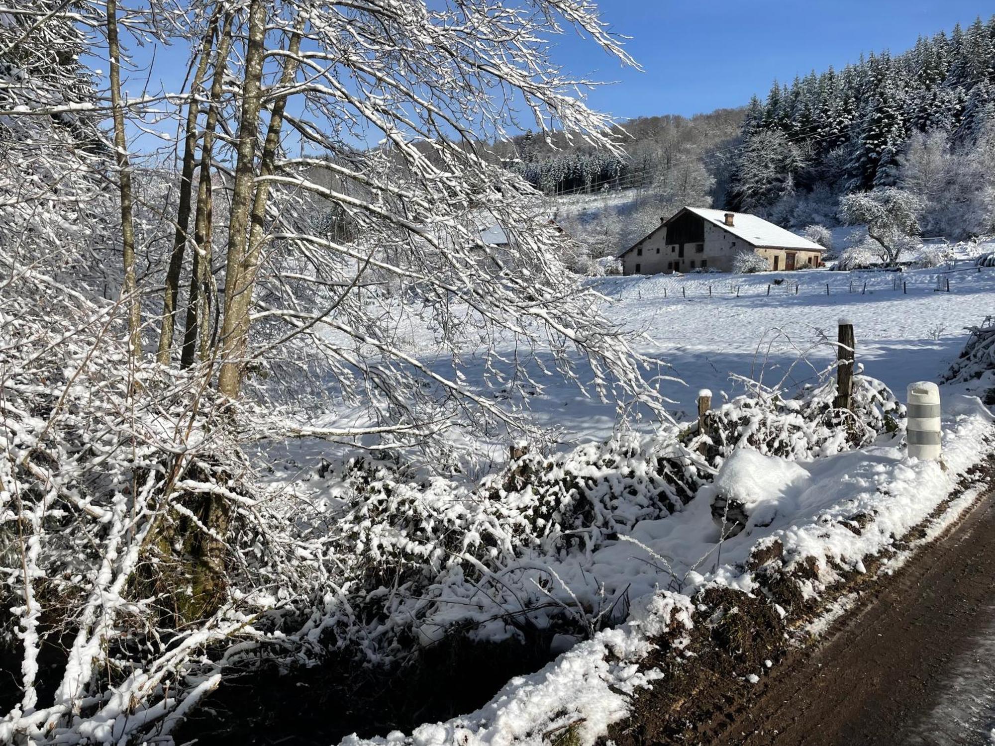 فيلا La Hutte تيندون المظهر الخارجي الصورة